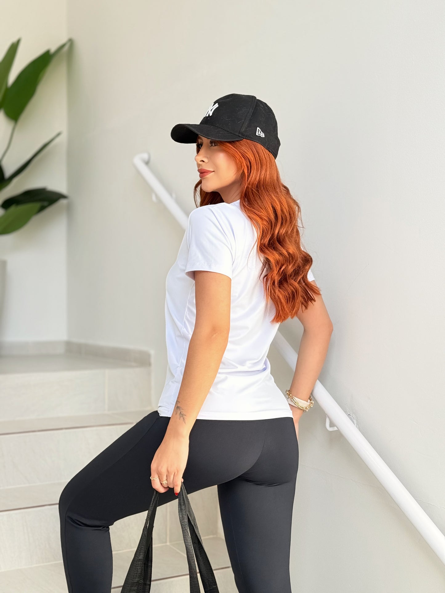 Camiseta Babylook Fitness 90/10 Poliamida Elastano